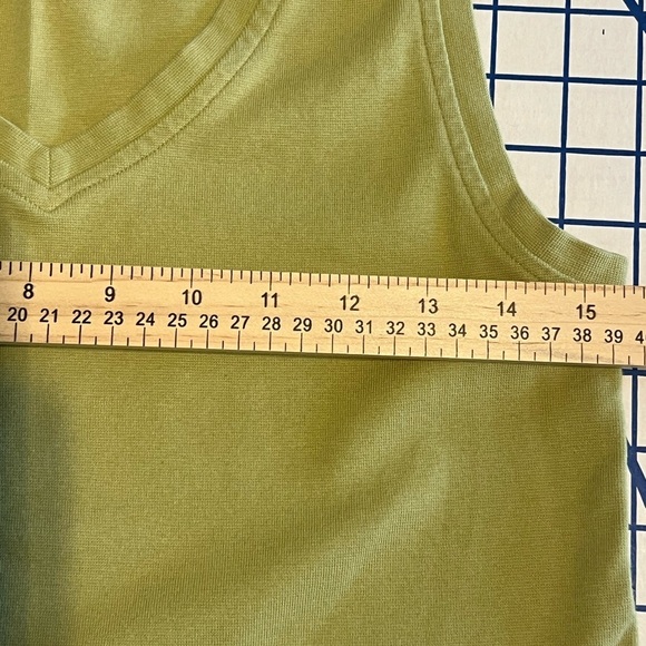 PATAGONIA ORGANIC COTTON WM SZ SMALL VNECK SLEEVELESS TEE LT GREEN - Picture 4 of 6